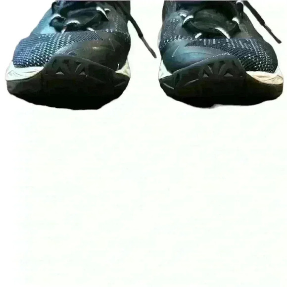 Under Armour Black and White High Top Shoes Kids Size 4 Youth - Picture 5 of 15